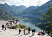 HOP-ON HOP-OFF BUS GEIRANGER