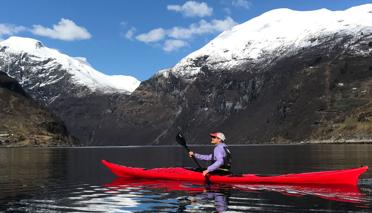 guidet kayak tours in Geiranger, sea kayak with guide, geiranger norway