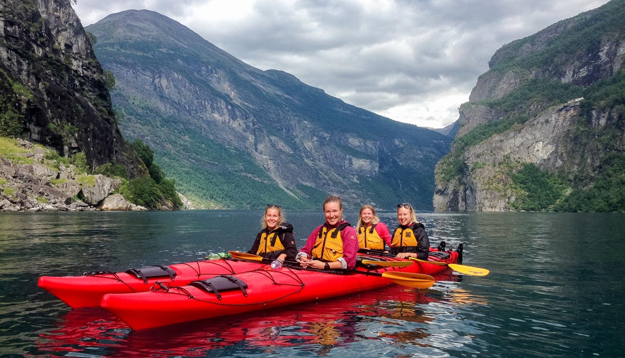 kajak tour geiranger